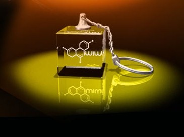 Az iWiW lassan jobb, mint egy telefonkönyv