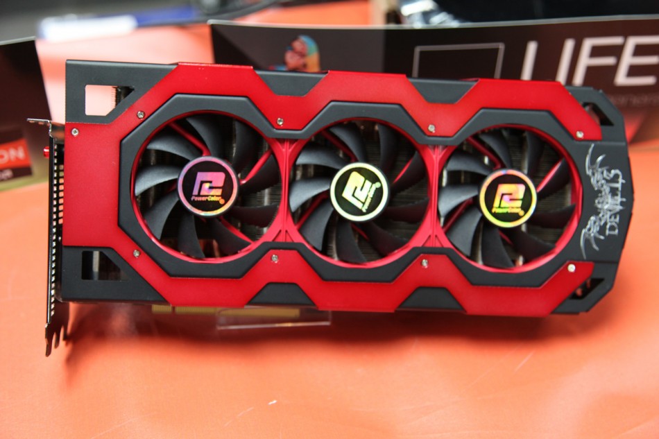 Computex 2012: Bemutatkozott a dupla GPU-s PowerColor HD 7970 X2 Devil 13