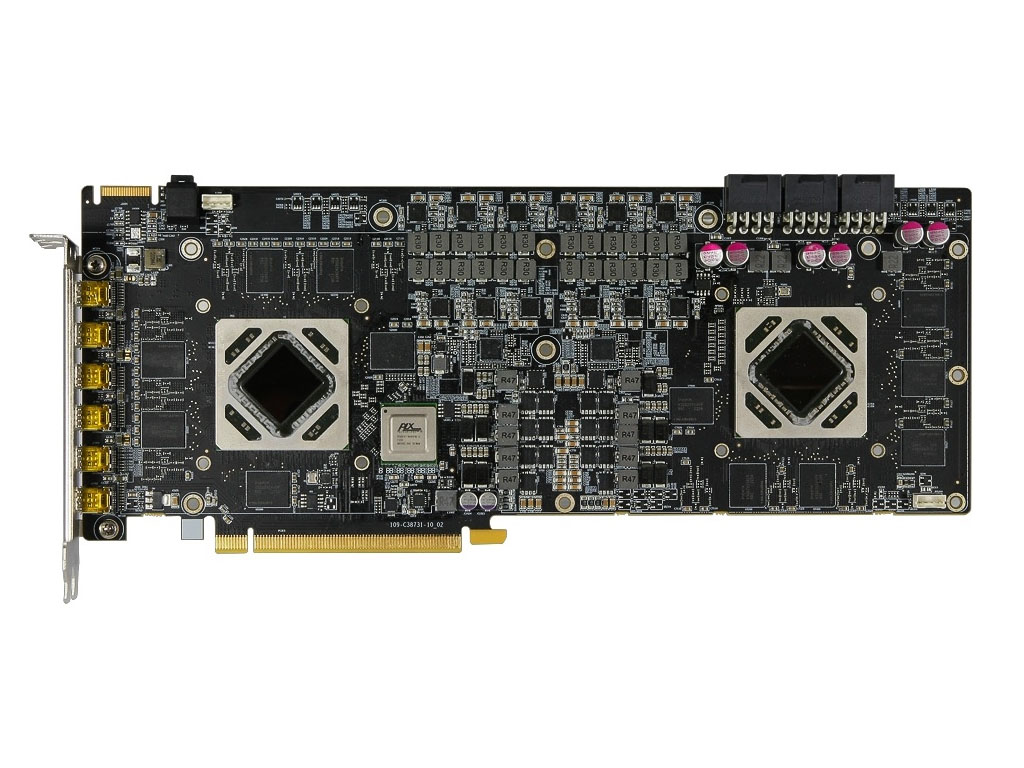 Computex 2013: A Sapphire bemutatta új HD 7990 Atomic gyorsítóját
