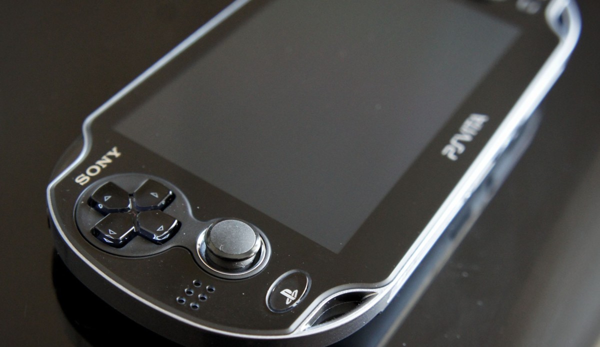 Csaknem két óra alatt elvérzett az 1.65-ös PS Vita update