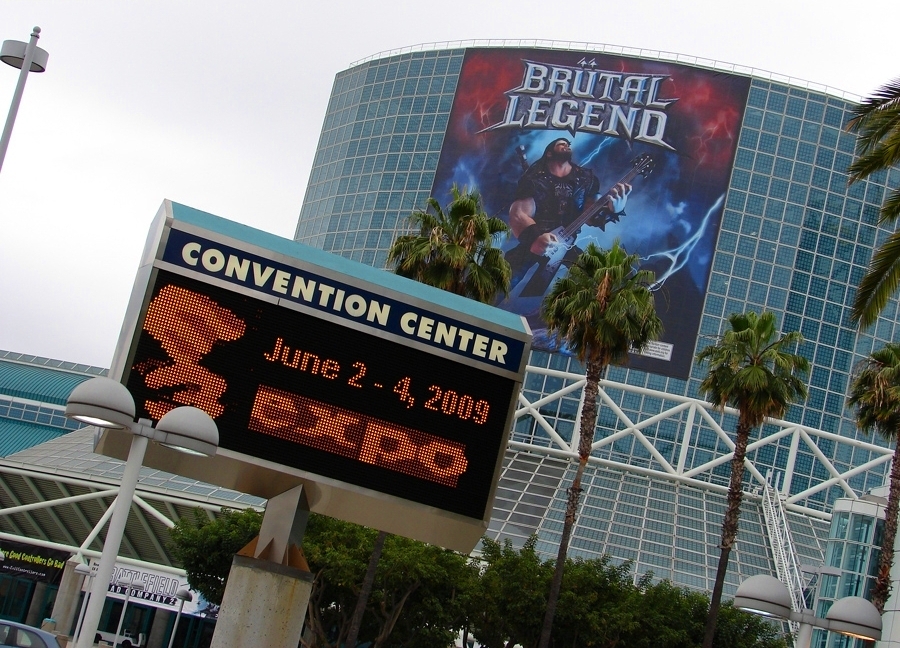 Datálva a 2010-es E3