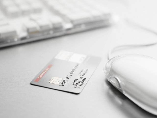 Elsöpri az online piac a kiskereskedőket?