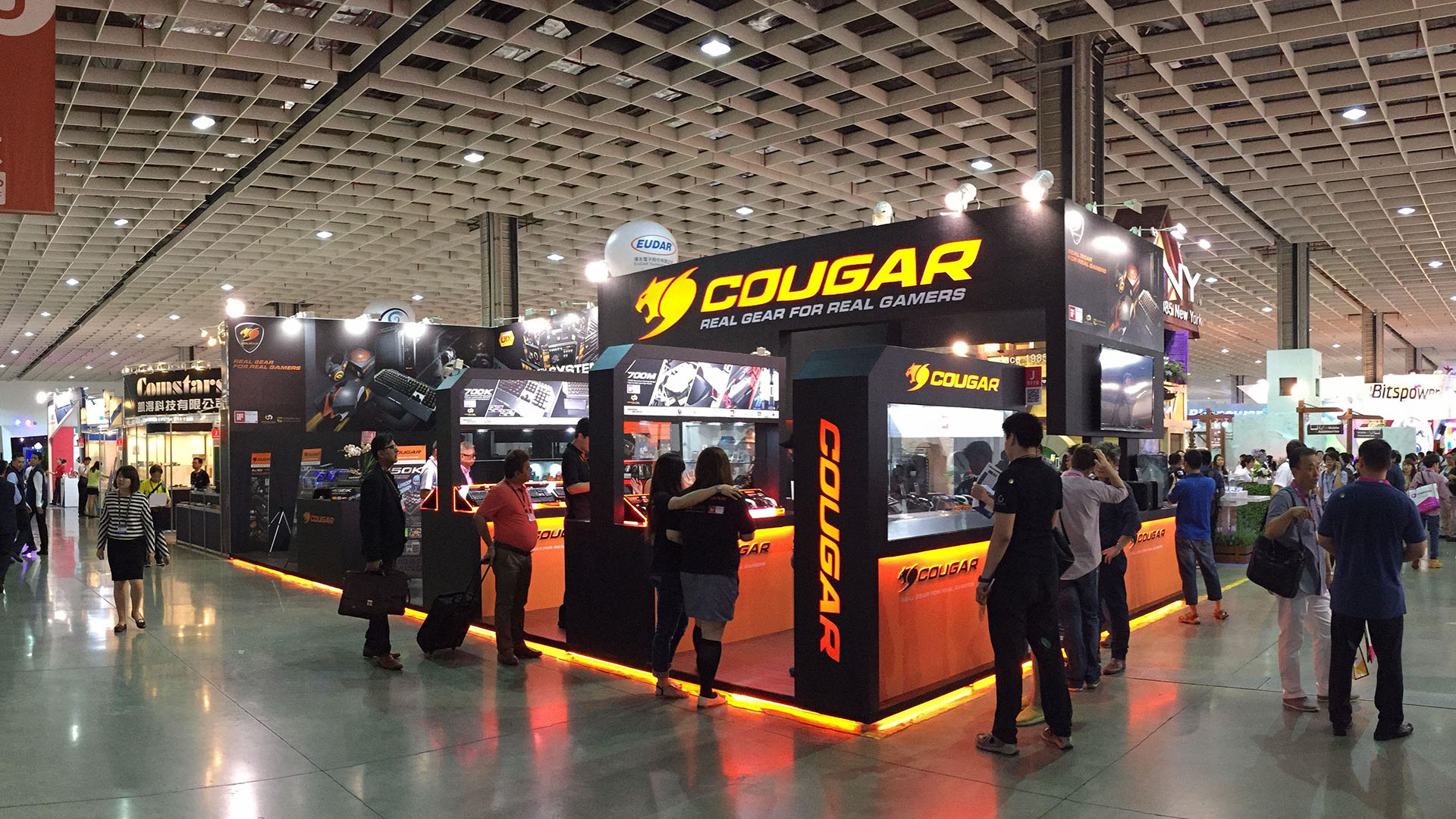 Érdekes házzal készül a Cougar