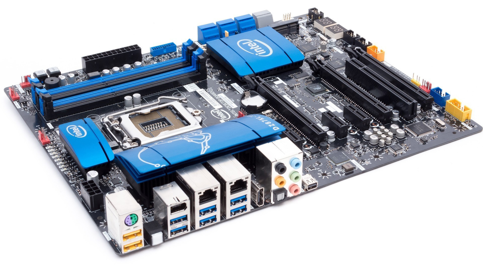 Érkezőben van az Intel B360-as chipkészlet