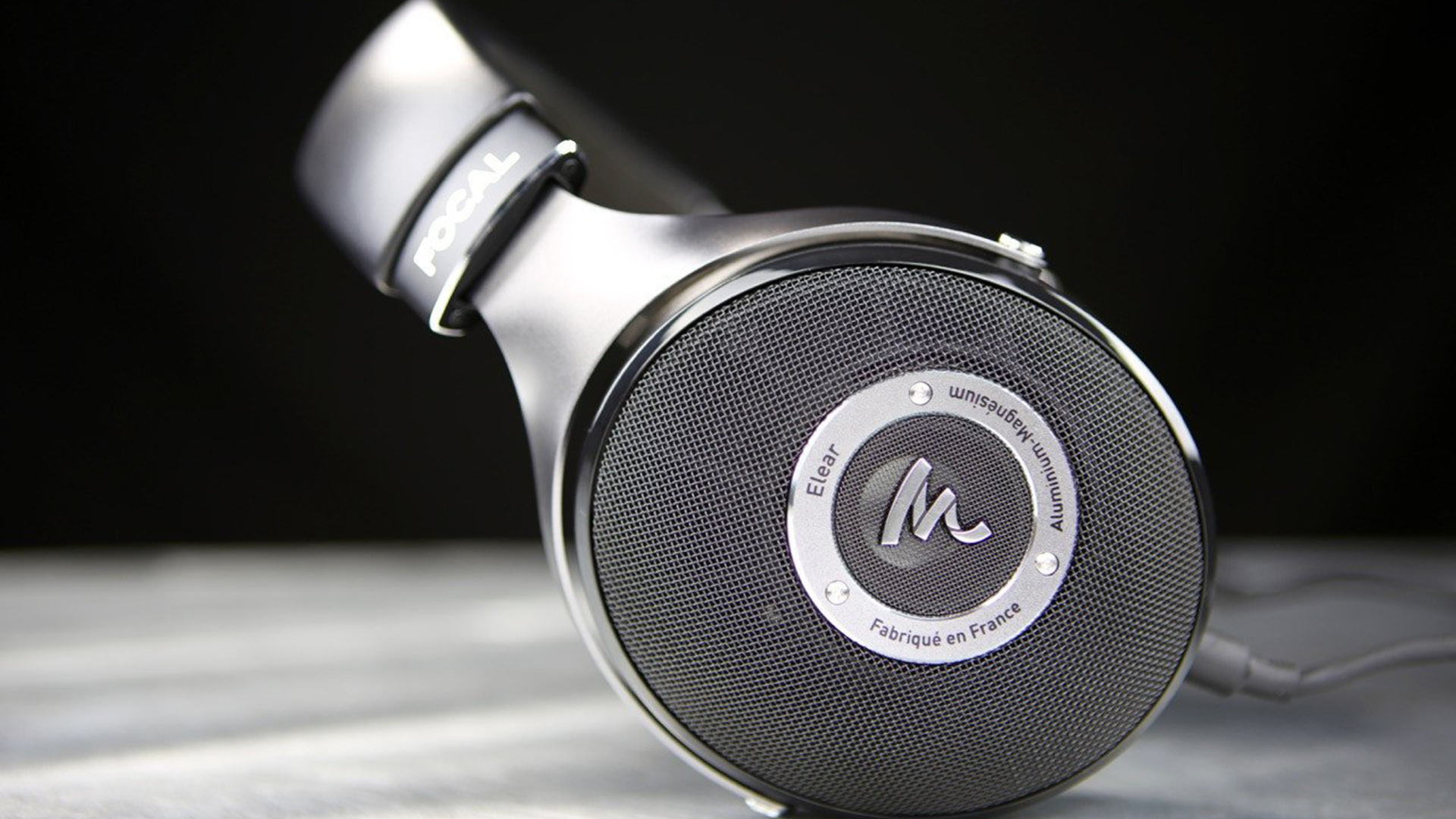 Prémium árazású fejhallgató érkezett a franciáktól