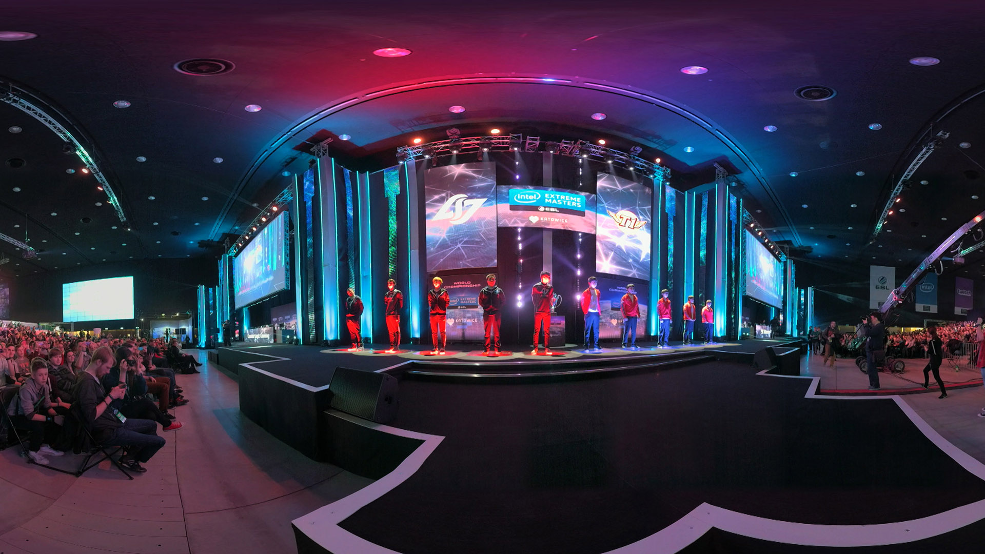 Gamer vonalon erősít az Intel