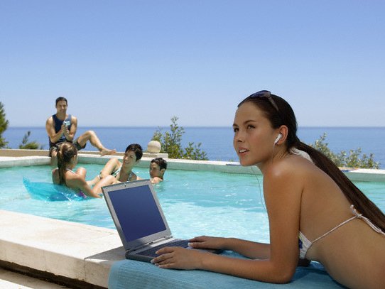 HDTV-t és laptopot szeretnének az amerikaiak karácsonyra