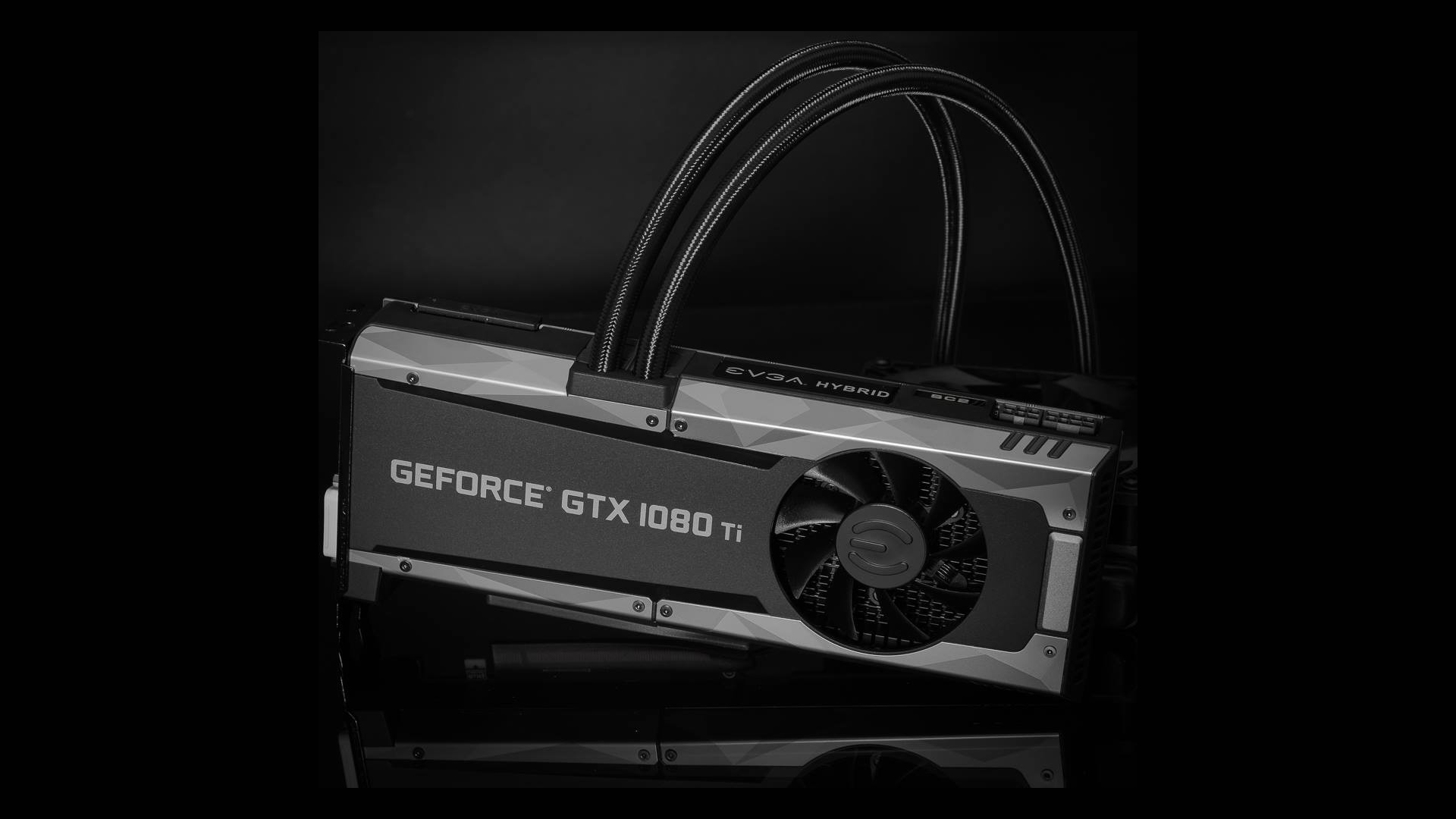 Hibrid csúcskártya érkezik az EVGA műhelyéből