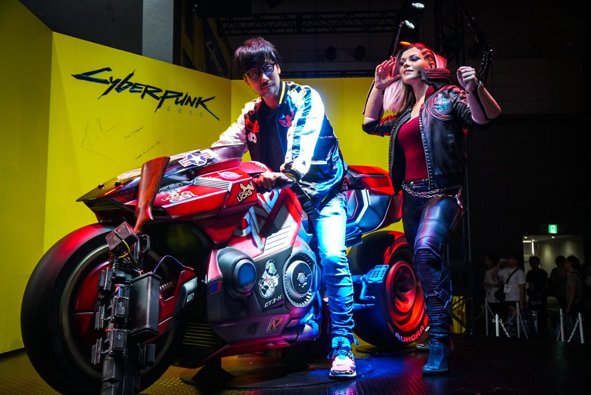 Hideo Kojima a saját szemével is megnézte a Cyberpunk 2077 standját a TGS 2019-en