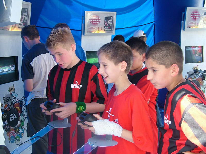 Indul az országjáró 4v4 Focikupa