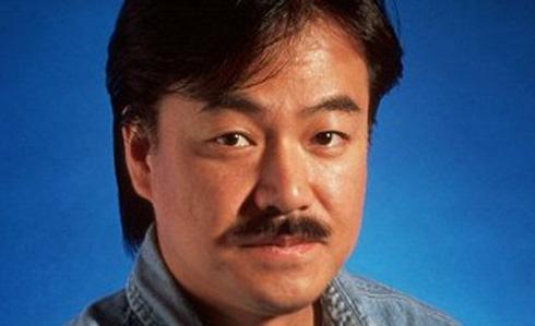 iPhone játékon dolgozik Sakaguchi