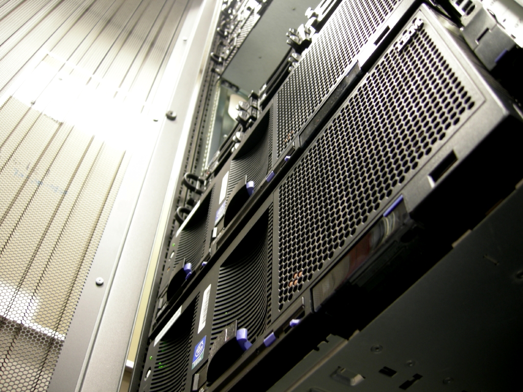 Jelentős szerverkonszolidáció az IBM adatközpontokban