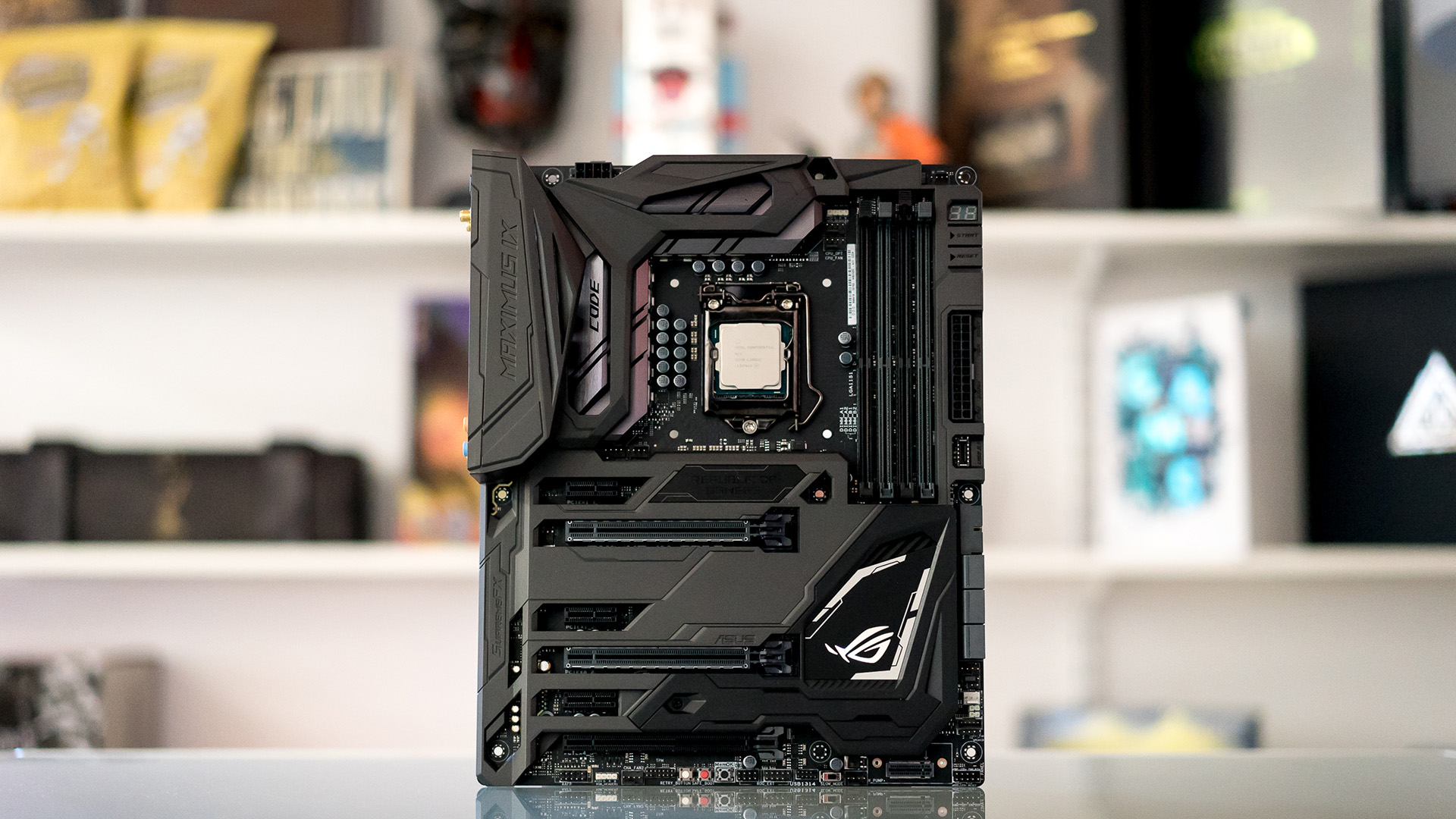 Jobban járunk, ha nem húzzuk az Intel i7 7700K-t