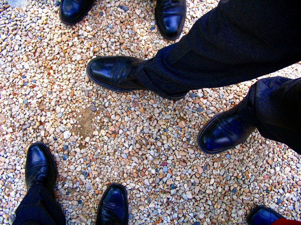 Jön az üzleti iwiw