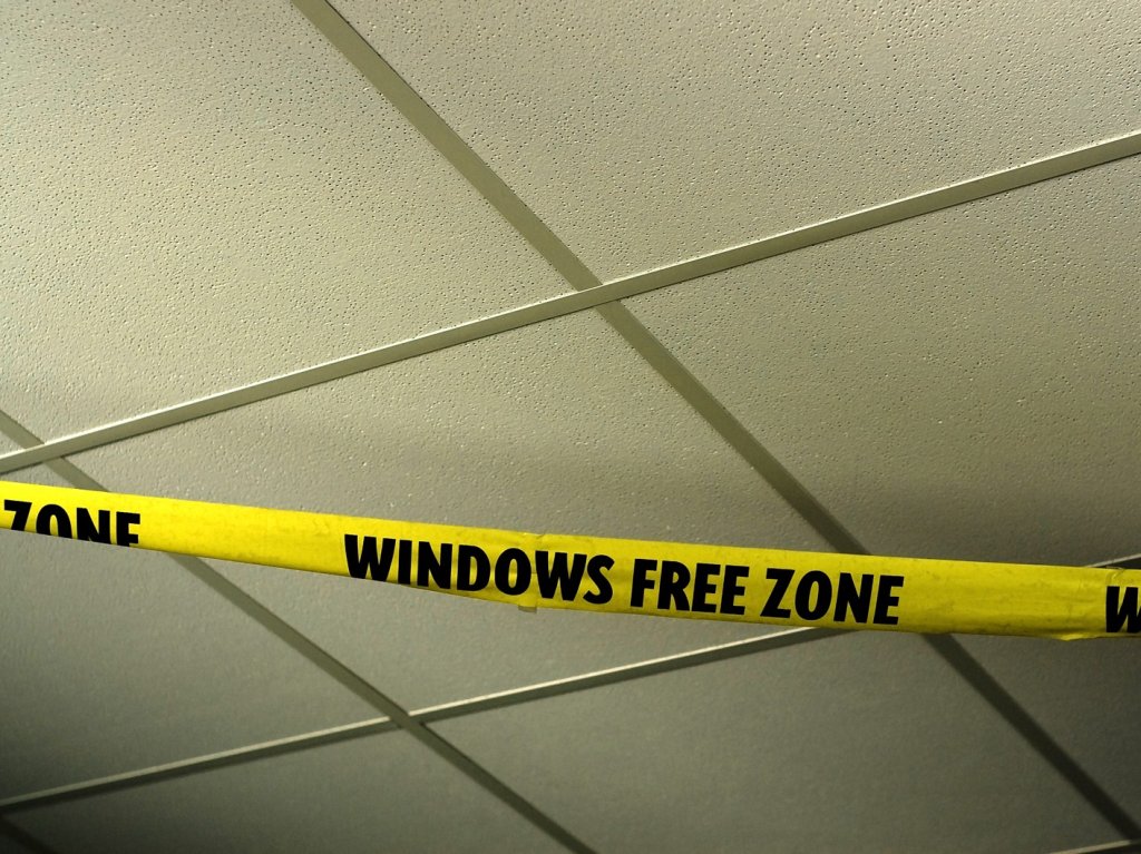 Jövő tavaszig nyílt forráskódra vált a holland kormány