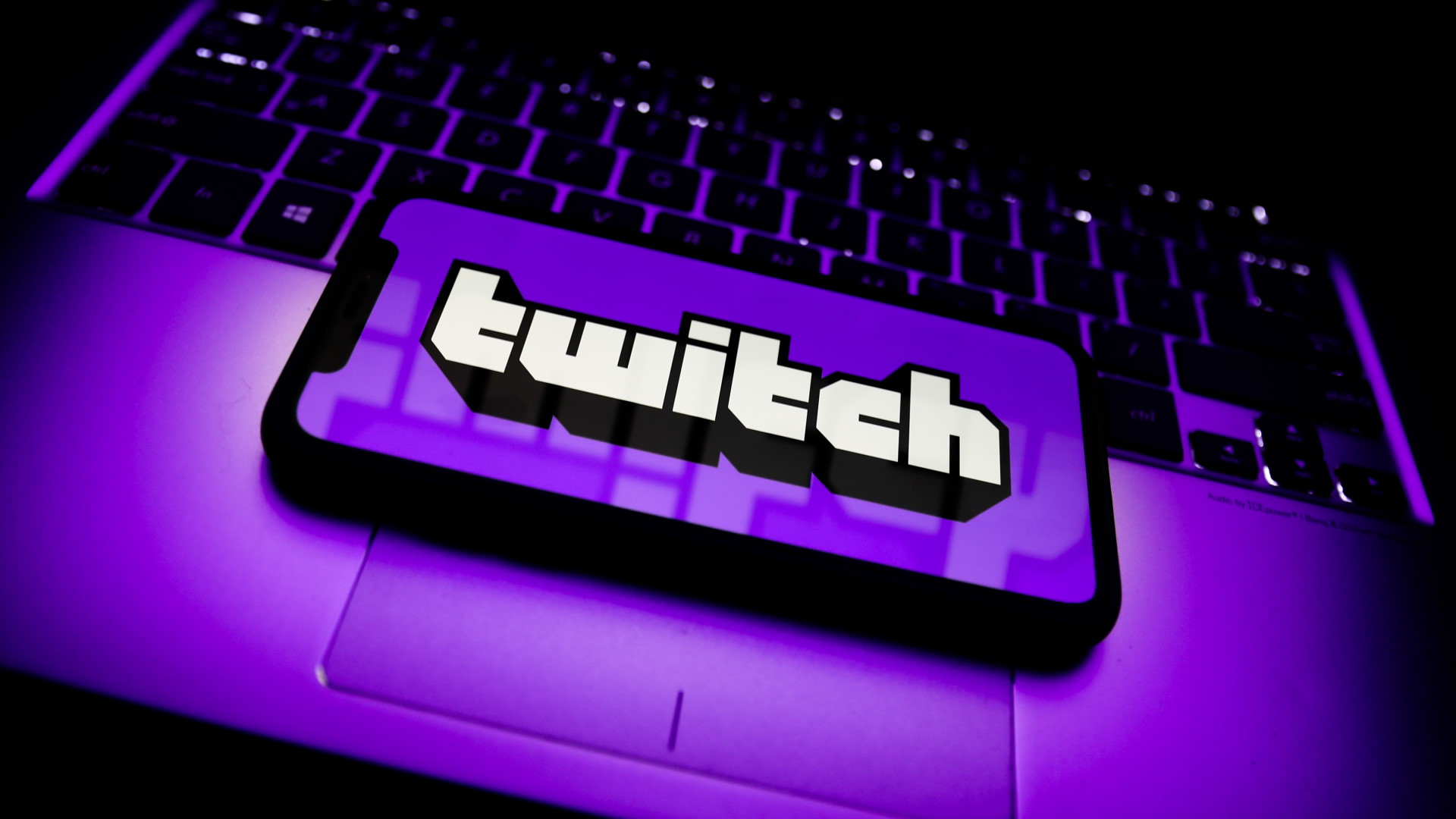 Kitiltották Destinyt a Twitch-ről