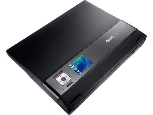 Külső kijelzővel ellátott BenQ notesz