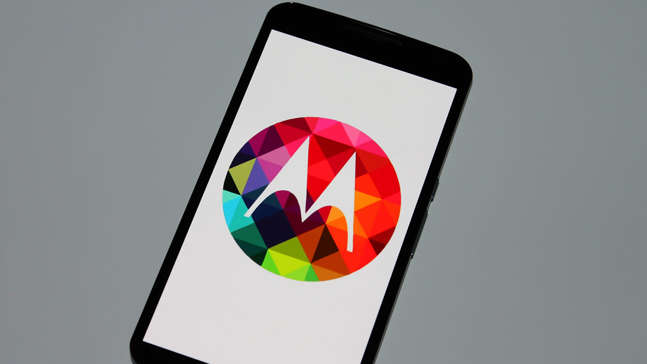Meglepően nagy akkumulátort kaphat az új Motorola mobil