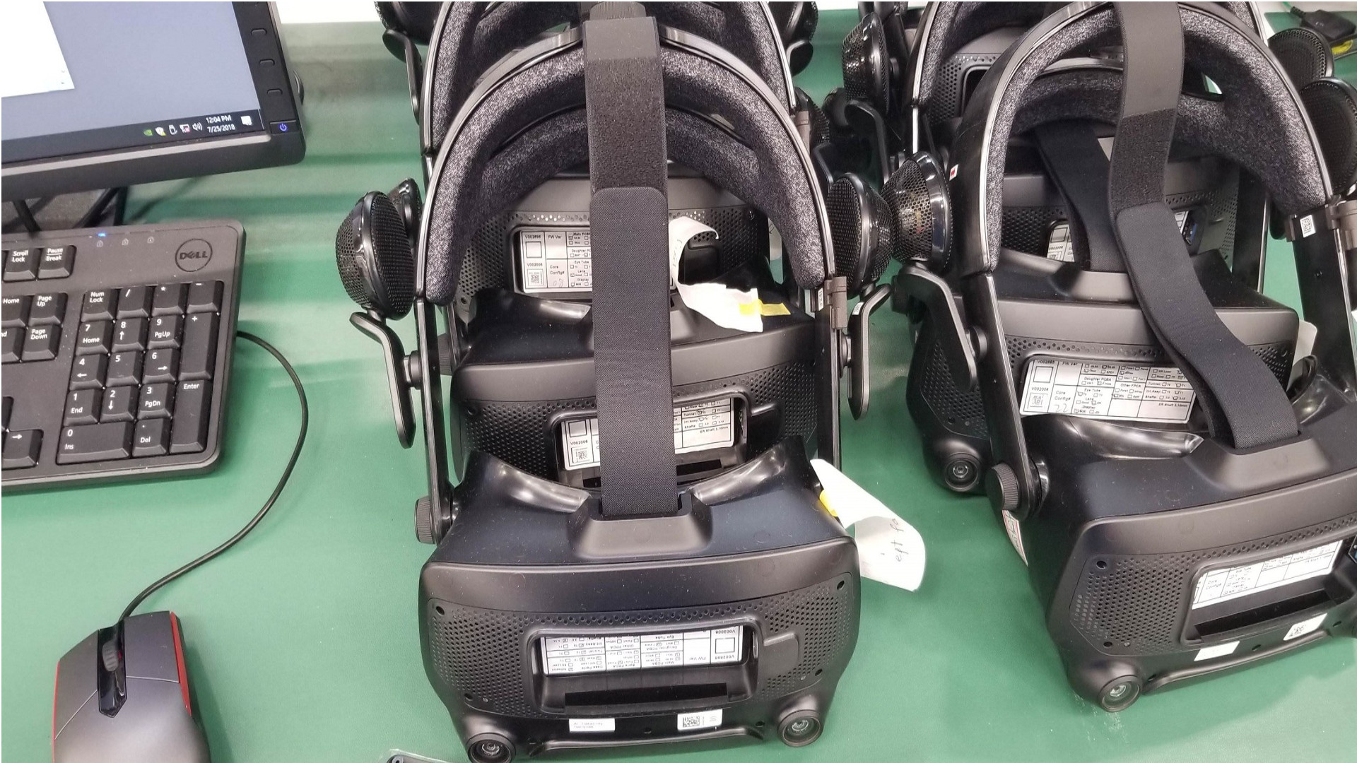 Nagyon úgy néz ki, hogy saját VR headseten dolgozik a Valve