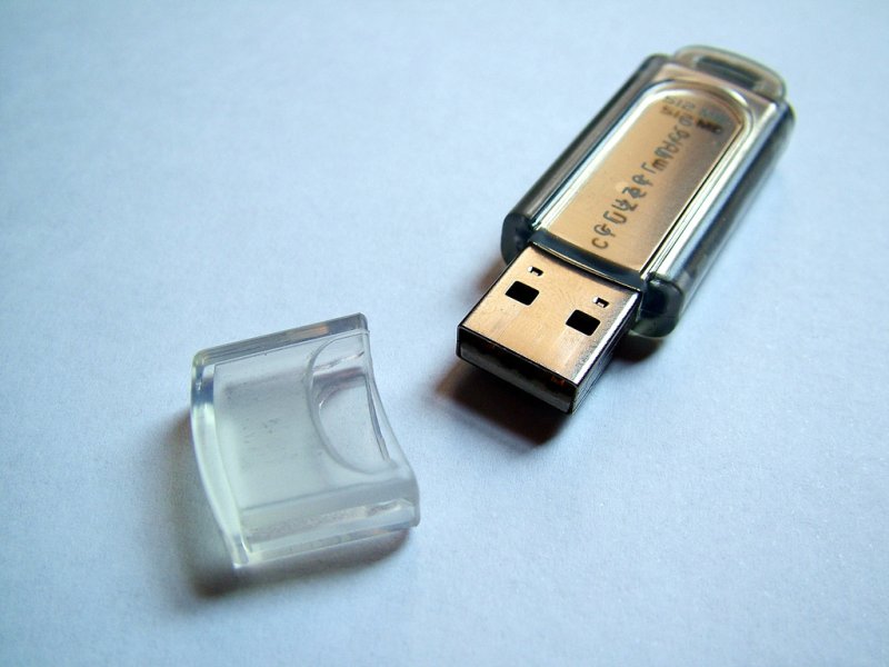 Pendrive-méretű és alakú Linux-PC