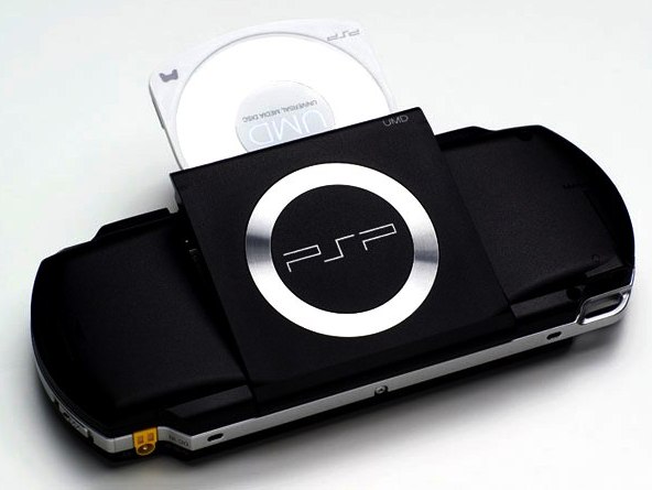 PlayStation Store klasszikusok UMD lemezen