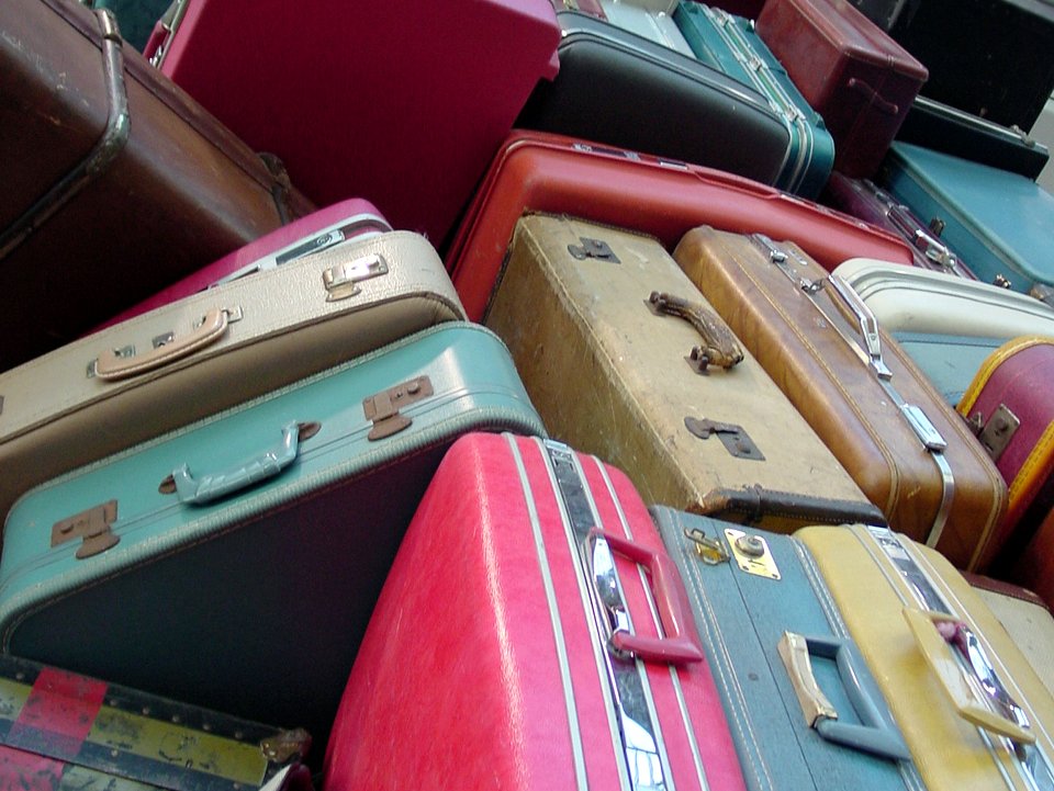 Repülőtéri poggyászok nyomon követése RFID technikával