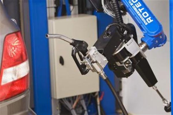Robotok vehetik át a benzinkutasok szerepét