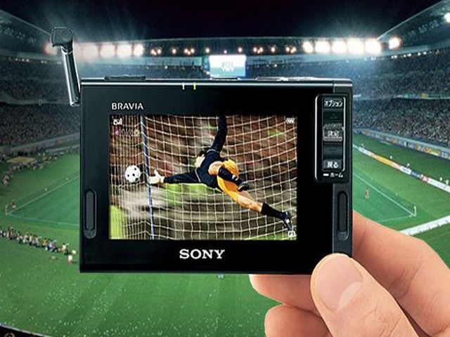 Tenyérnyi méretű Sony Bravia TV