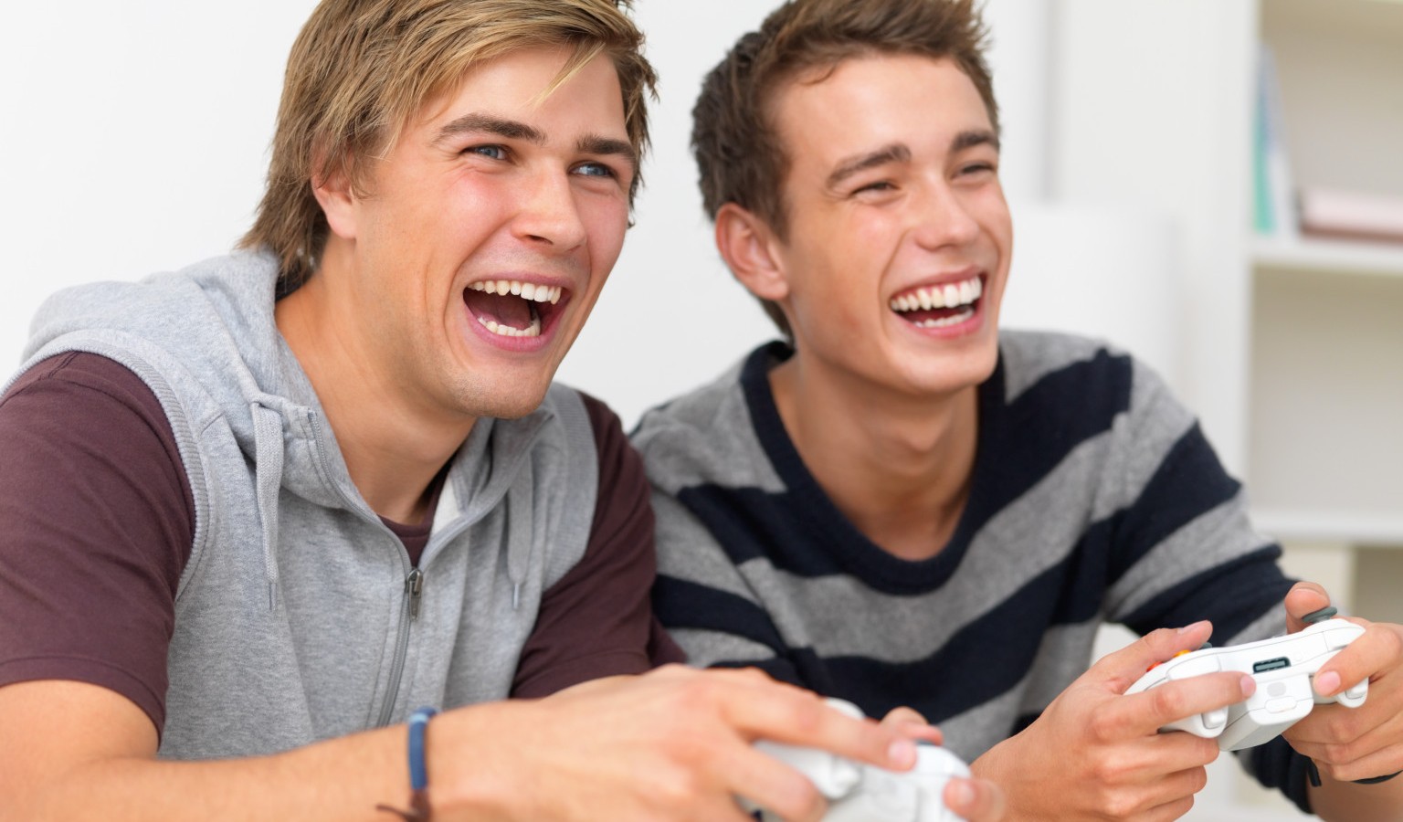 Túl hangosan videojátékozó fiatalokhoz hívtak rendőrt, a zsaruk pedig beszálltak játszani