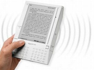 Vezeték nélküli feltöltésű elektronikus könyv az Amazontól