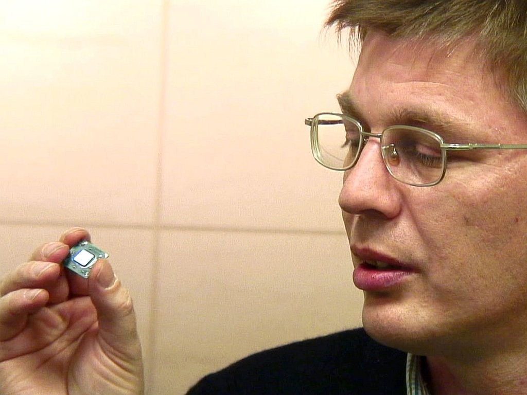 Via Isaiah 64-bites processzor