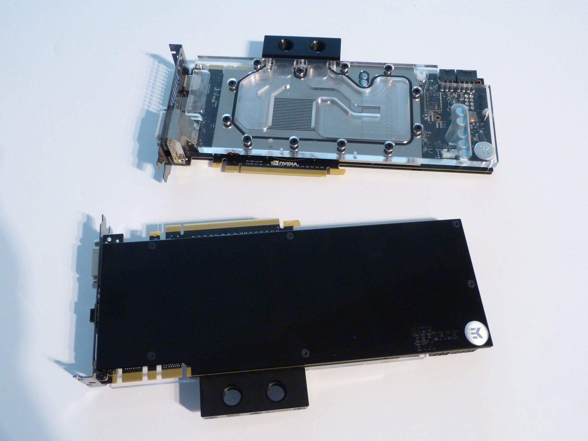 Vízhűtéses GTX 980Ti érkezik az ASUS műhelyéből