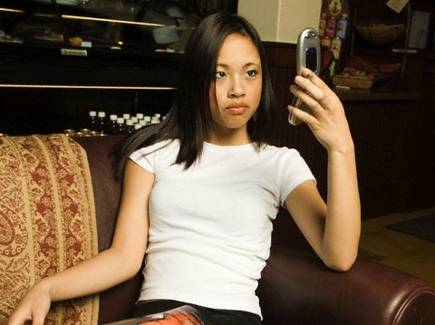 A legtöbb SMS kínai, a legtöbb új mobil indiai