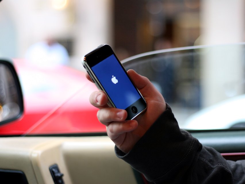 Az Apple váratlanul csökkentette az iPhone árát