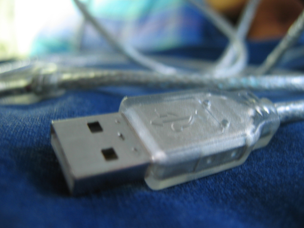 Egységesítenék a Mini-USB-t a mobilokban