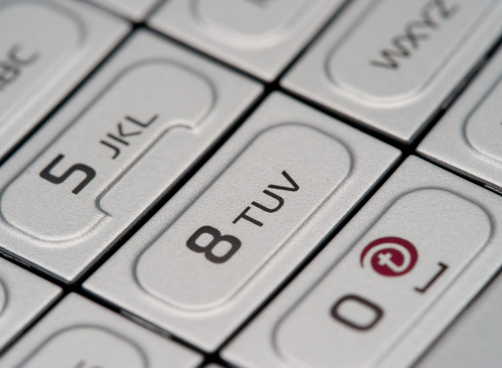 Mobiltelefonján írt könyvet egy olasz szerző