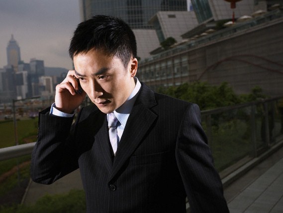 Robbanó mobilakku végzett egy koreaival